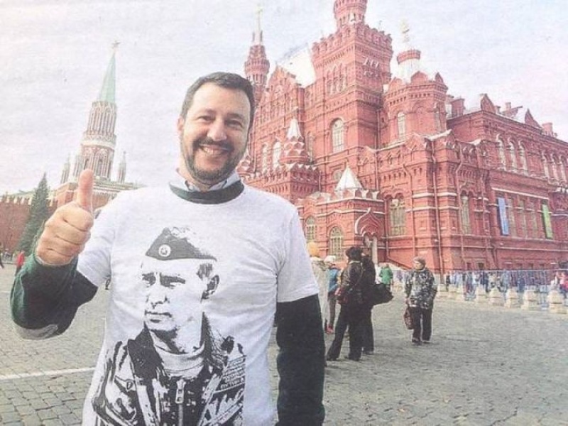 Salvini Nella Piazza Rossa